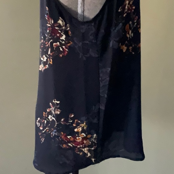Violet & Claire size M sleeveless top sheer black with flowers - Picture 4 of 10